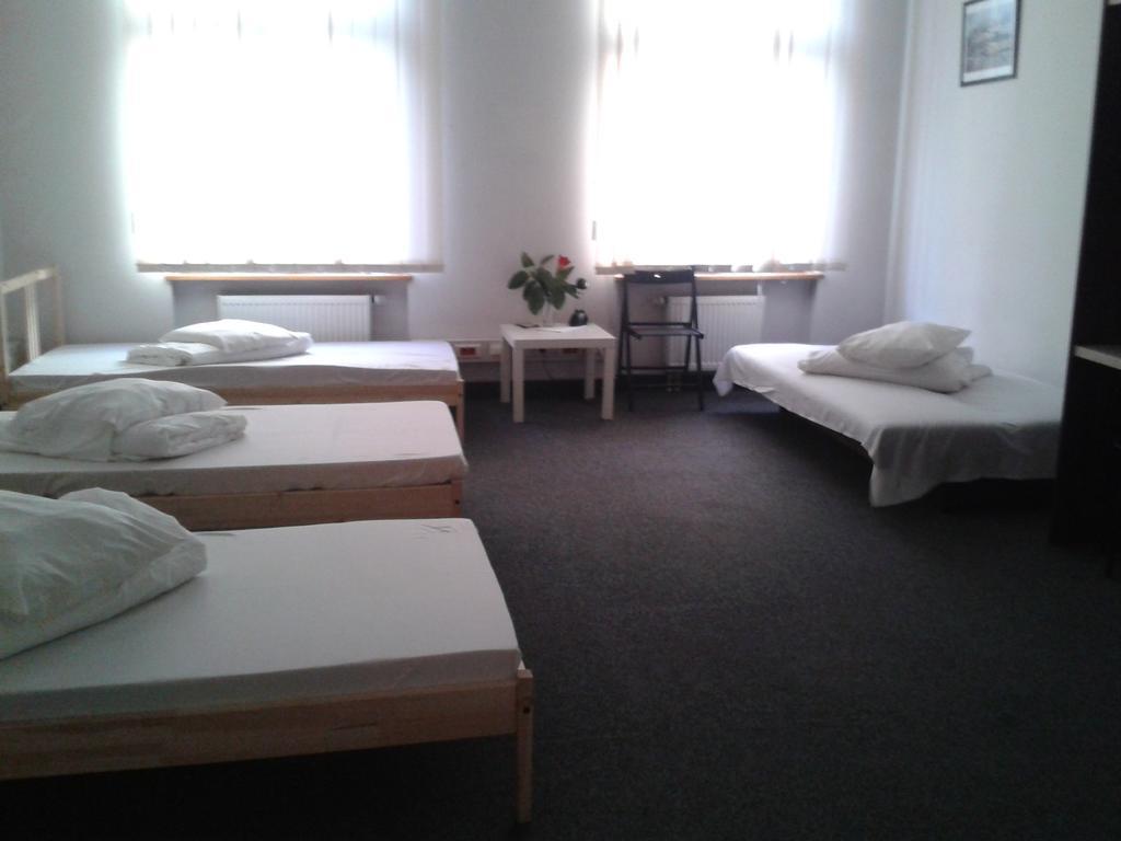Hostel Kamienica Rynek 7 Katovice Pokoj fotografie