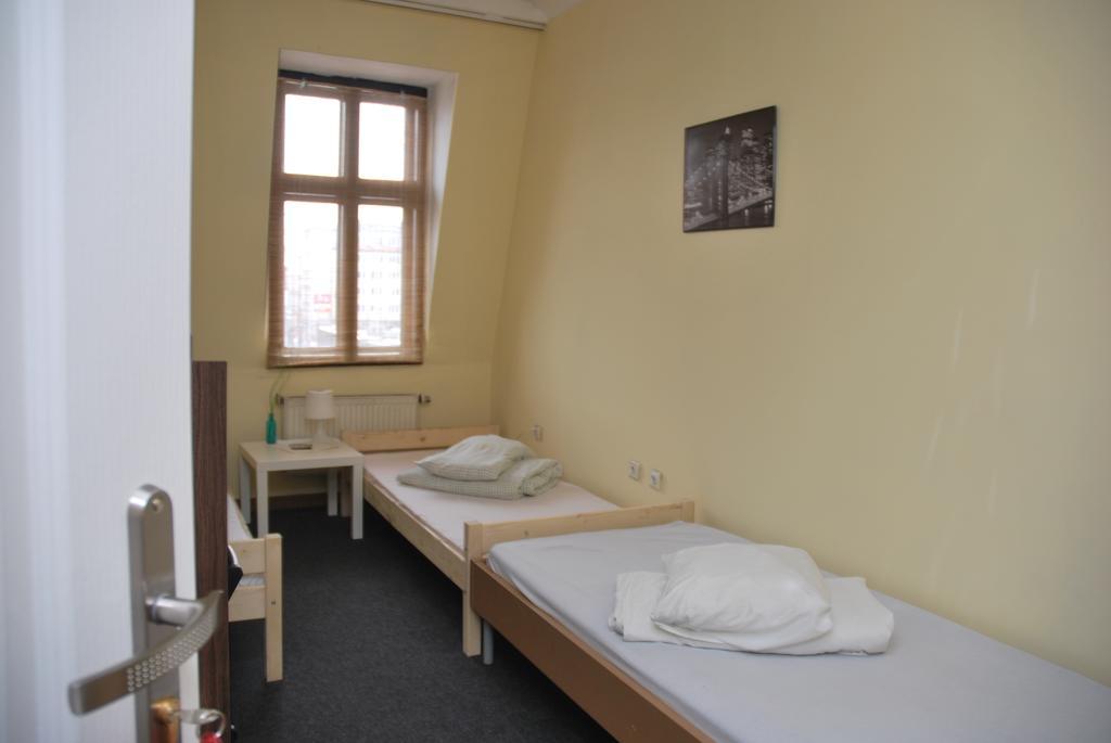 Hostel Kamienica Rynek 7 Katovice Pokoj fotografie