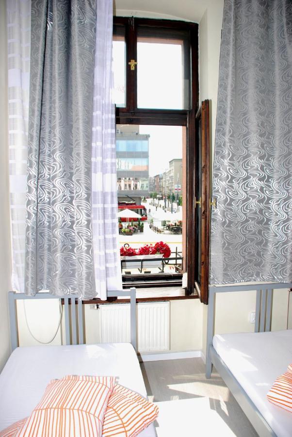 Hostel Kamienica Rynek 7 Katovice Exteriér fotografie